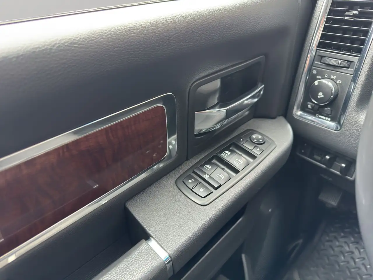 RAM 1500 photo RAM 1500