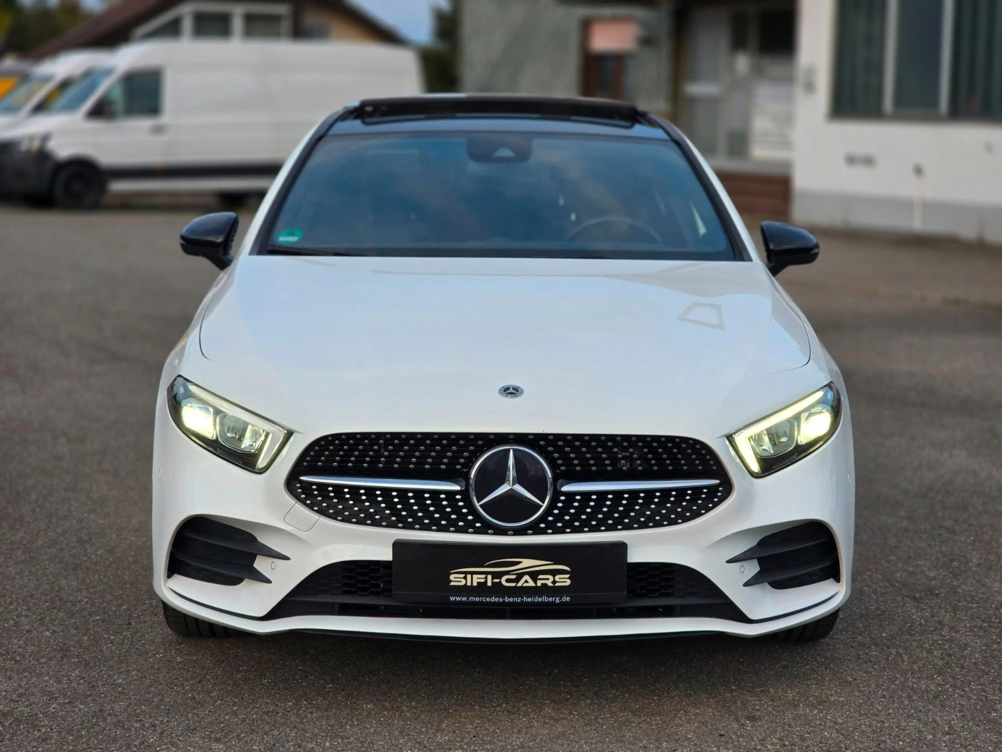 Mercedes-Benz A 250 e Limousine*AMG-STYLING*PANO*LED*NIGHT*ALU — photo 4