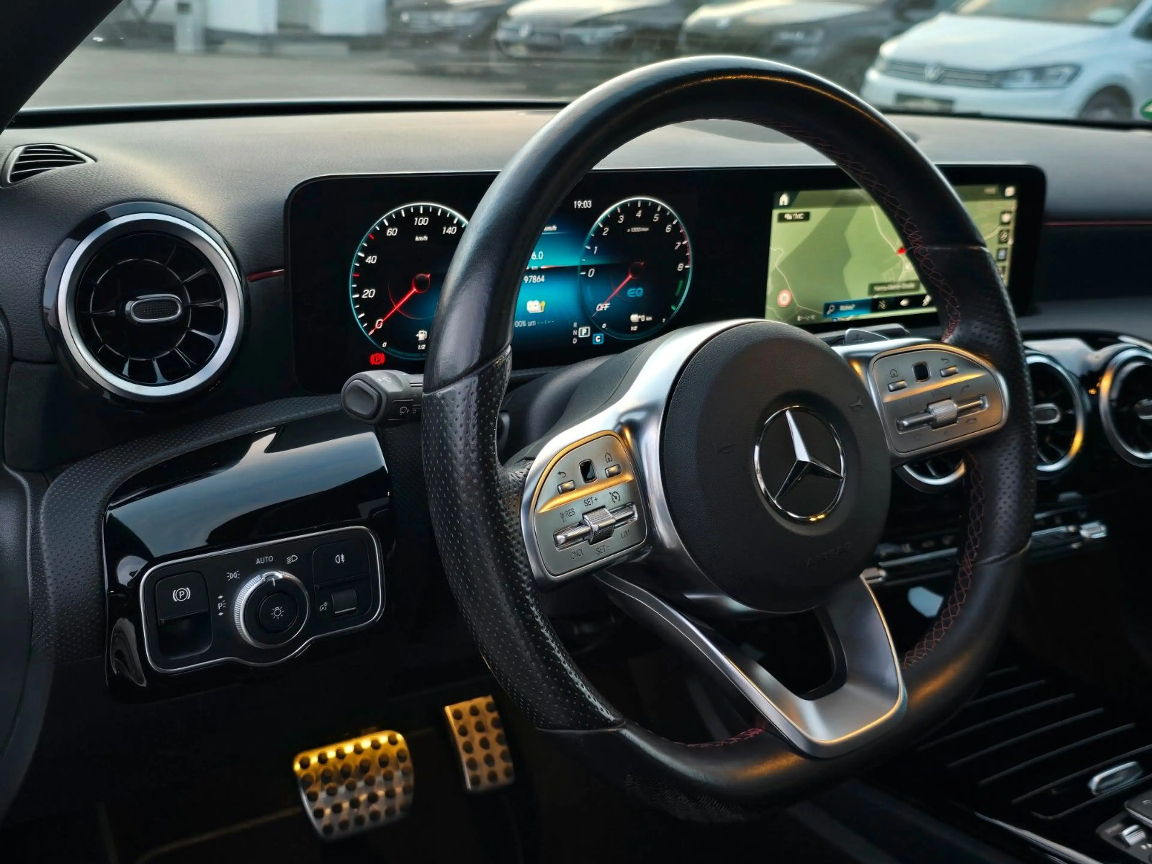 Mercedes-Benz A 250 e Limousine*AMG-STYLING*PANO*LED*NIGHT*ALU — photo 15
