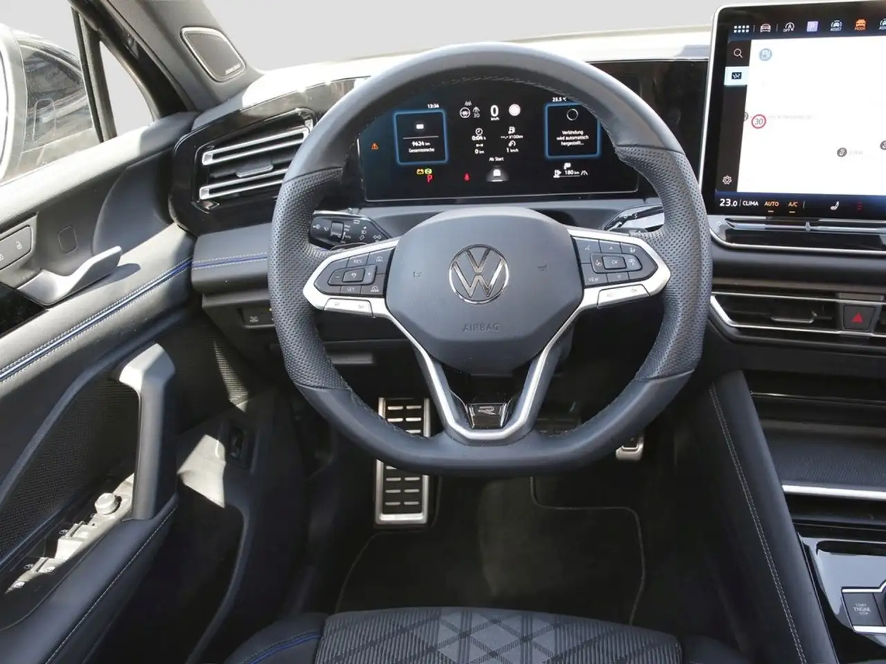 Volkswagen Tiguan 1.5 eTSI R-Line Pano AHK Navi+VC ACC LED 360°Ka... 15