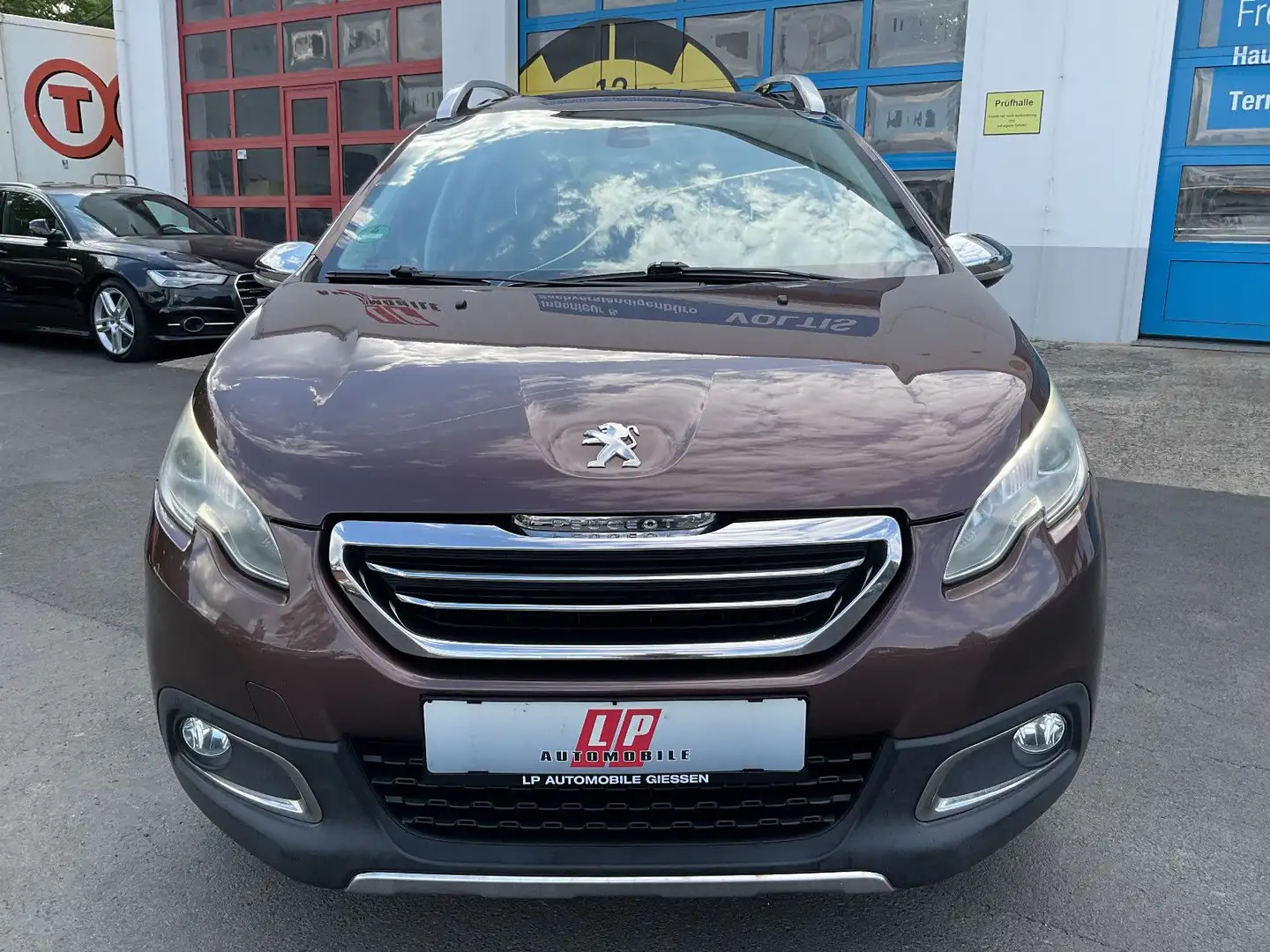 Peugeot 2008 Allure Navi Teilleder PDC AHK Alu.Euro 5 Braun - 2