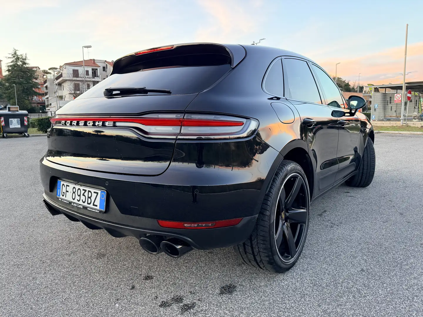 Porsche Macan Macan I 2019 2.0 245cv pdk Zwart - 2