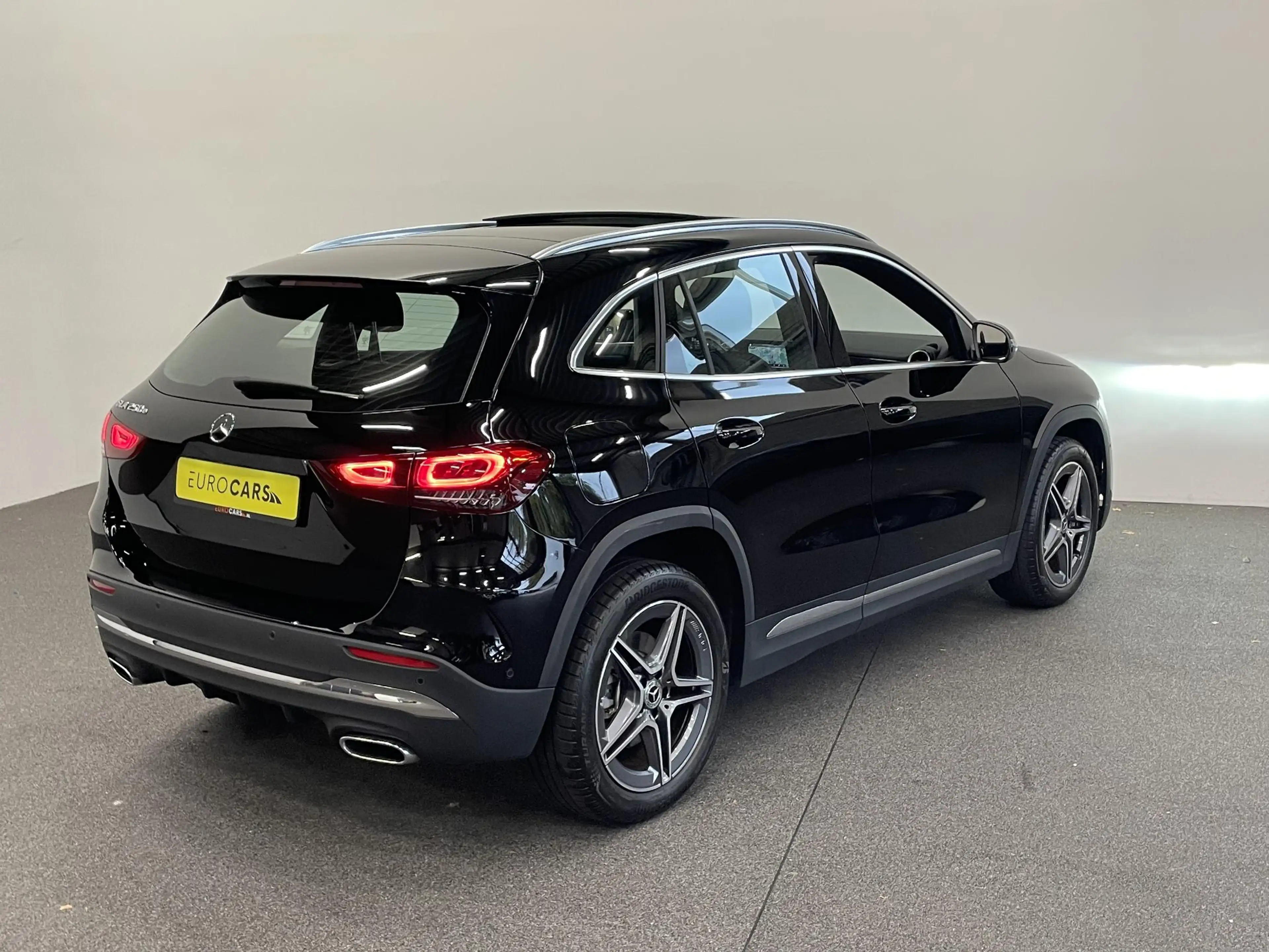 Mercedes-Benz GLA 250 e AMG Line PHEV Automaat Panorama dak 360 Camera A — photo 6