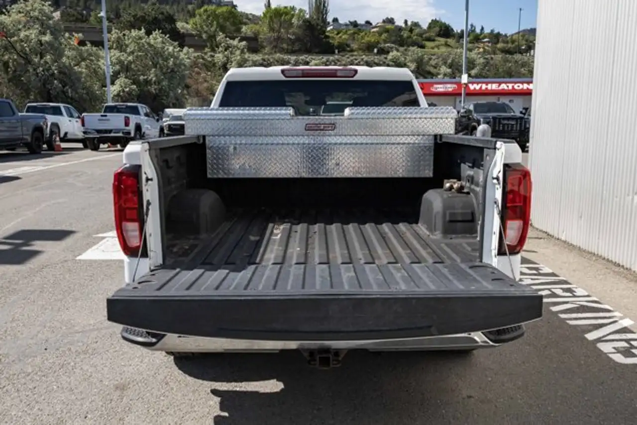 GMC Sierra 1500 снимка GMC Sierra 1500