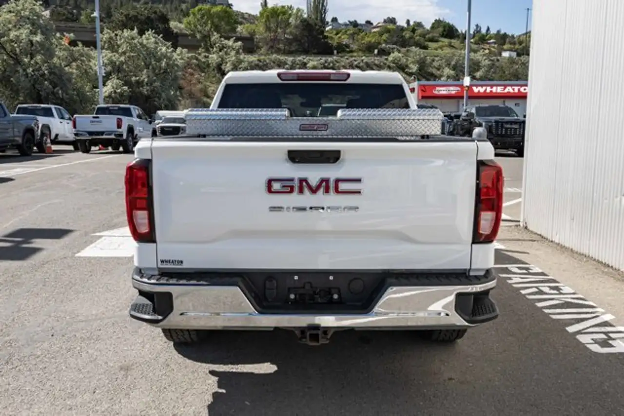 GMC Sierra 1500 снимка GMC Sierra 1500