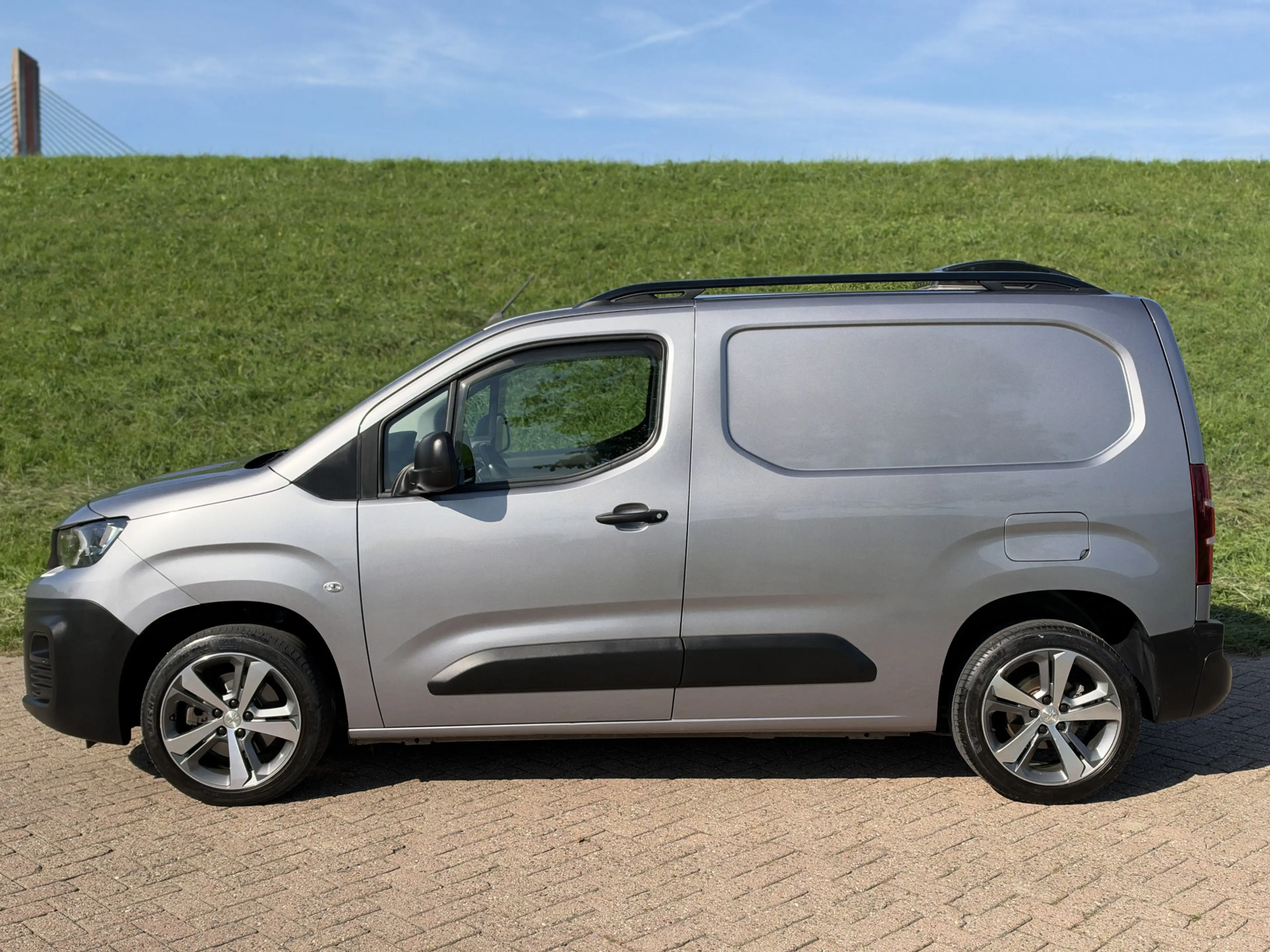 Peugeot Partner 1.5 BlueHDI Premium MAD Luchtvering op achteras | — photo 5