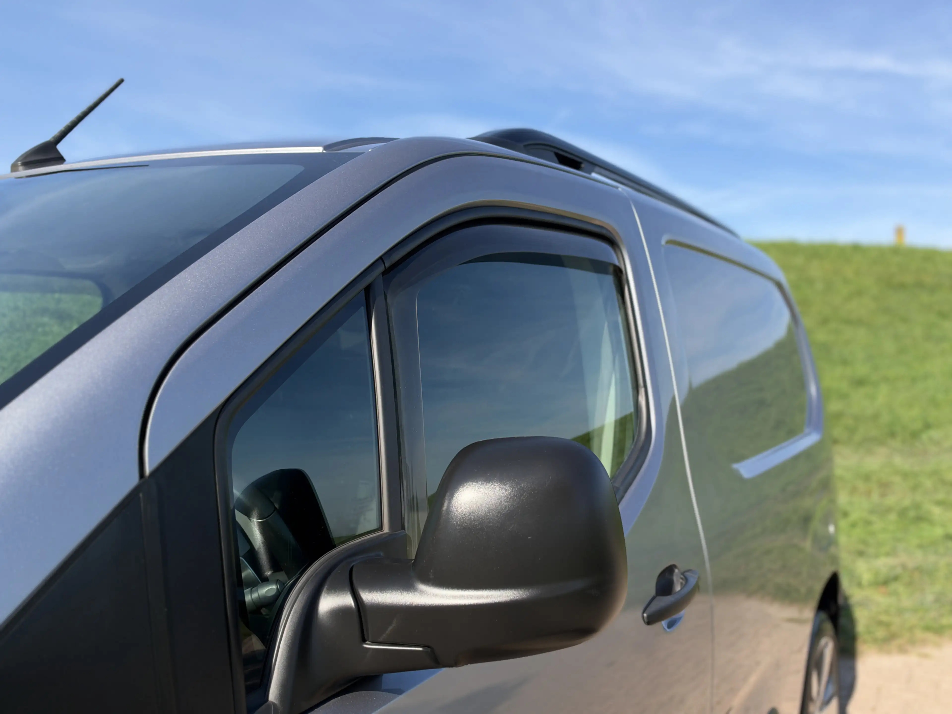 Peugeot Partner 1.5 BlueHDI Premium MAD Luchtvering op achteras | — photo 15