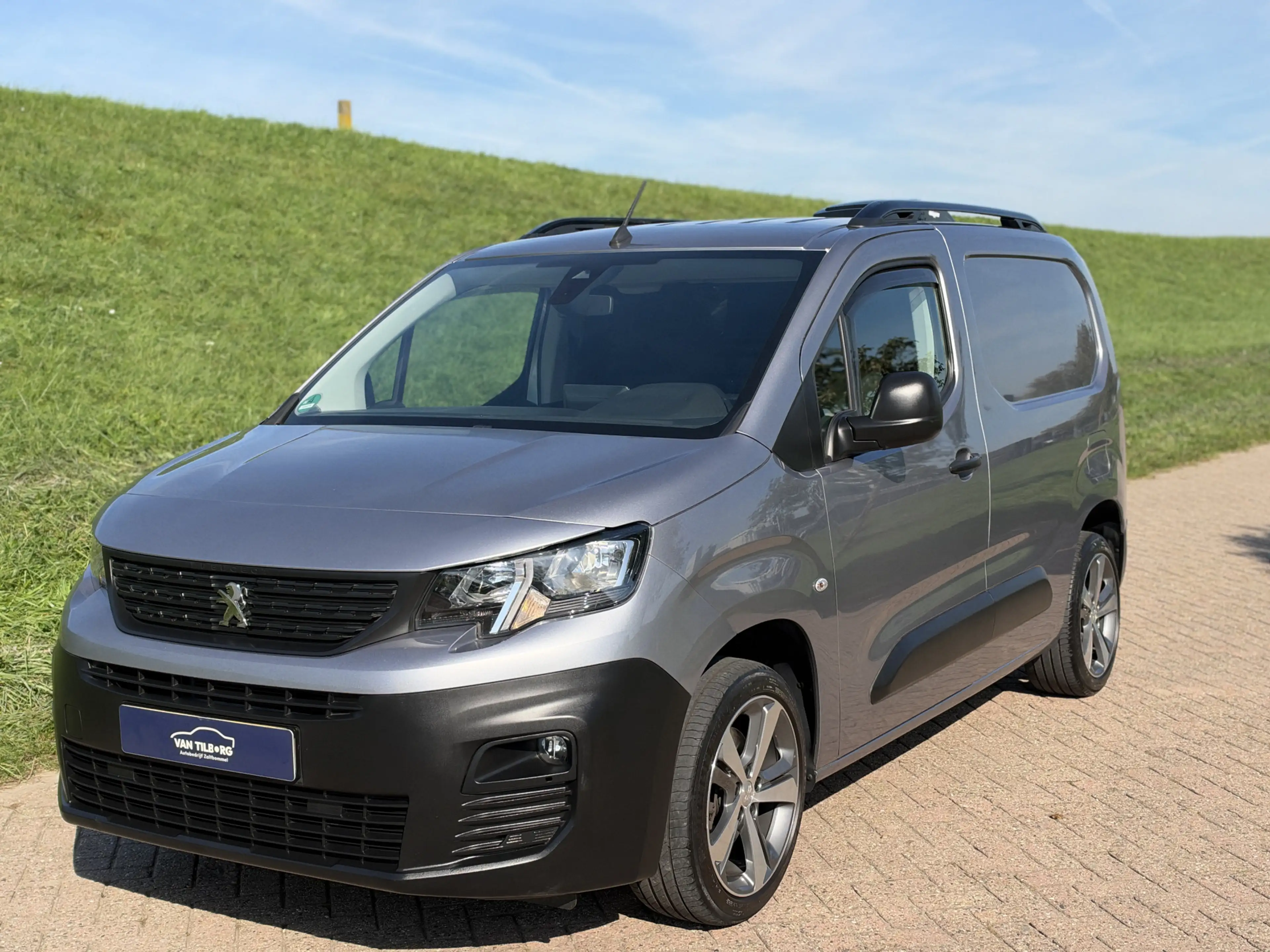 Peugeot Partner 1.5 BlueHDI Premium MAD Luchtvering op achteras | — photo 4