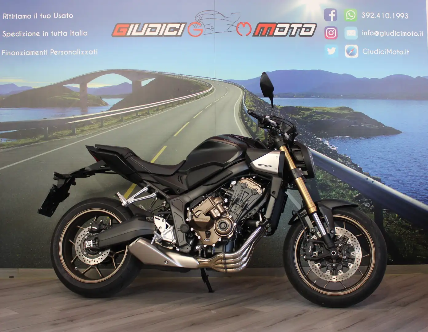 Honda CB 650 R - E CLUTCH - 2025 - km 125 Nero - 1