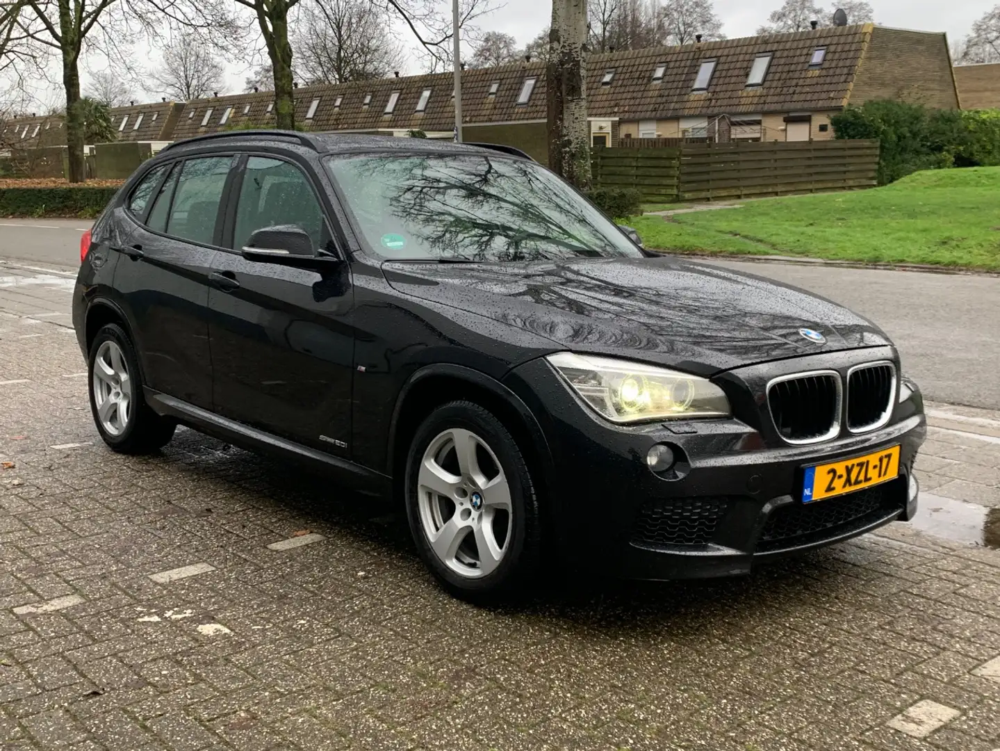 BMW X1 sDrive20i High Executive ✅1e EIGENAAR ✅VOLLE EN NE Noir - 2