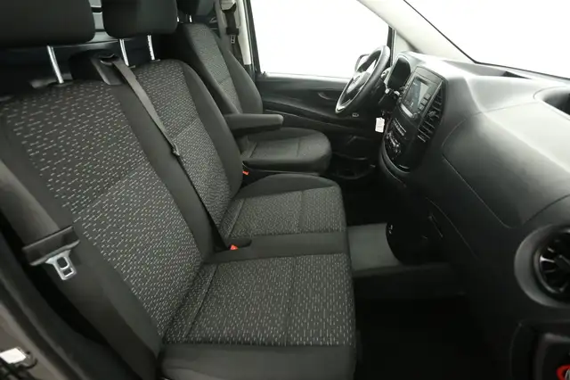 Mercedes-Benz Vito view 10