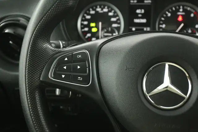Mercedes-Benz Vito view 15