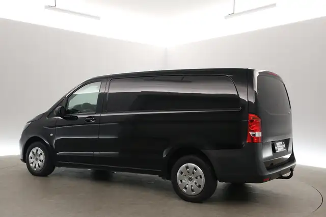 Mercedes-Benz Vito view 4
