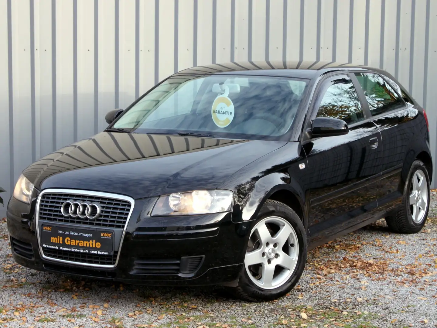 Audi A3 1.6 Attraction "TÜV & Zahnriemen neu "Gepflegt Schwarz - 1