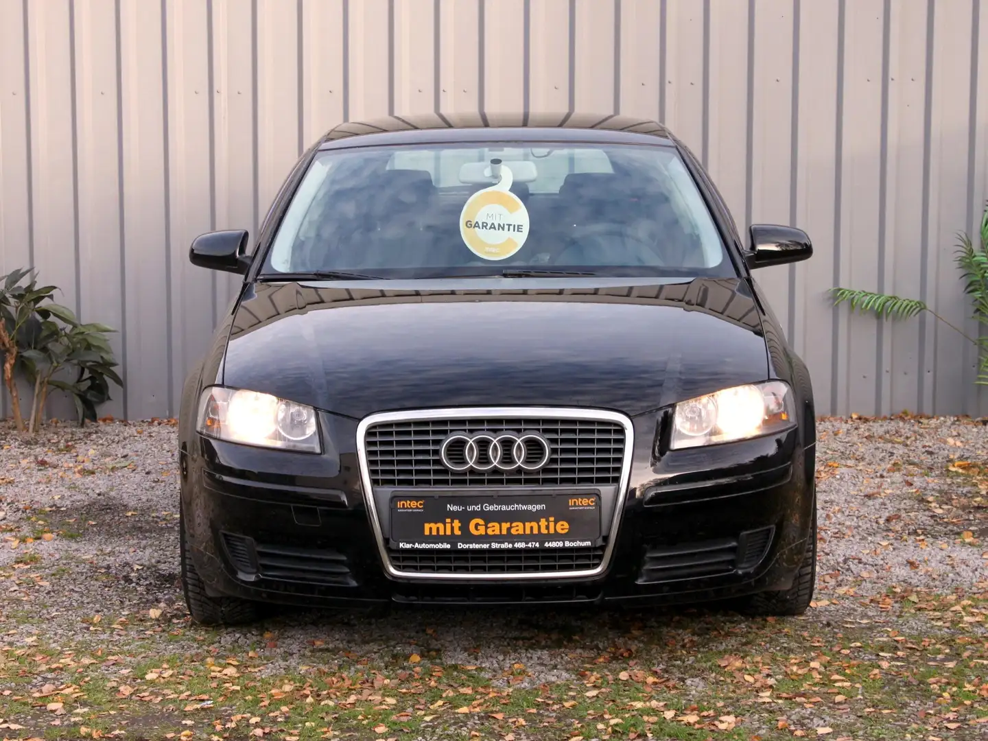 Audi A3 1.6 Attraction "TÜV & Zahnriemen neu "Gepflegt Schwarz - 2