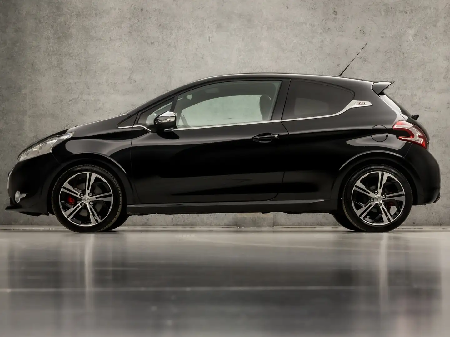 Peugeot 208 1.6 THP GTi 200Pk (PANORAMADAK, NAVIGATIE, CLIMATE Zwart - 2