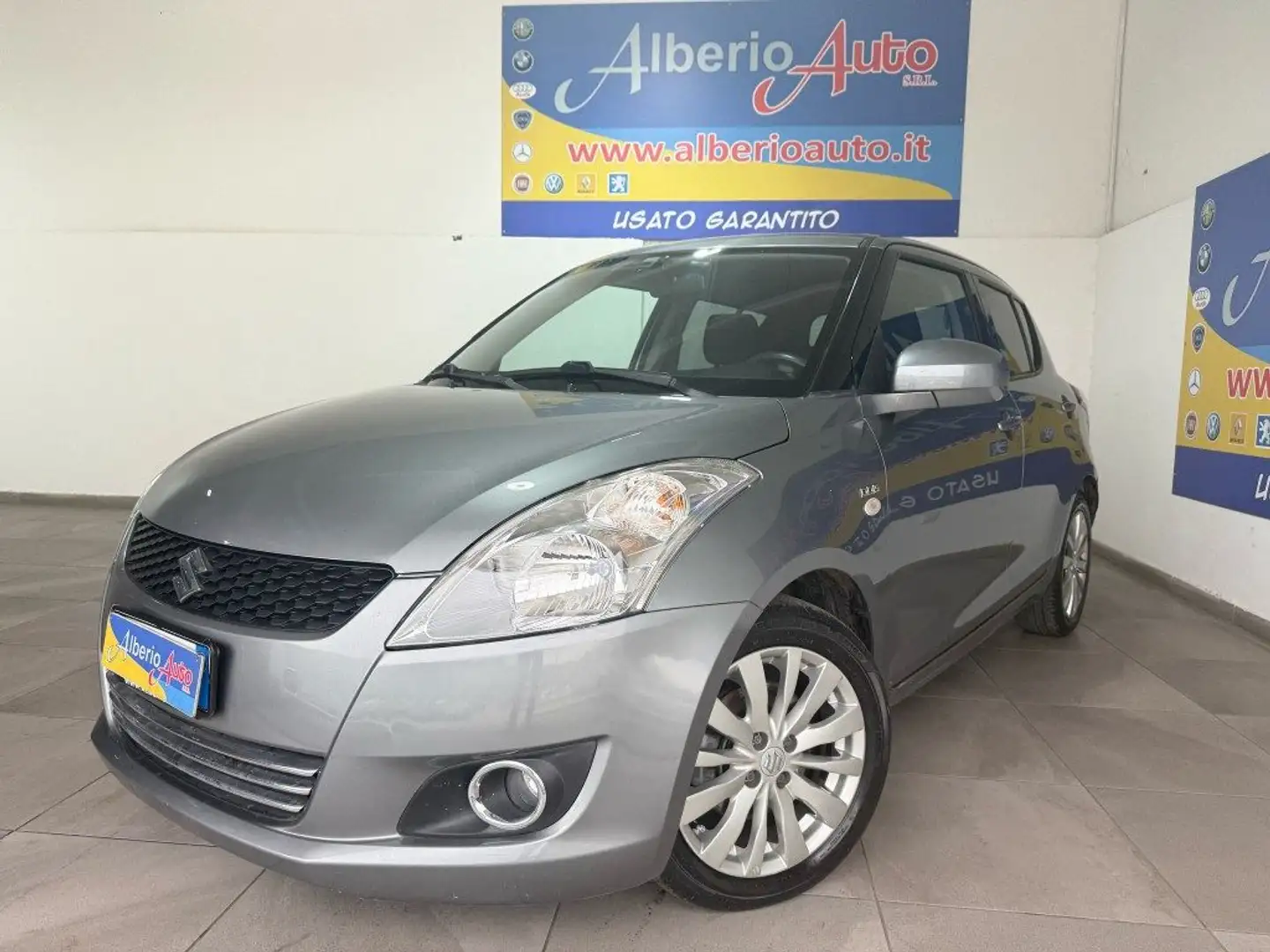 Suzuki Swift 1.3 DDiS 5 porte GL Style Grigio - 1
