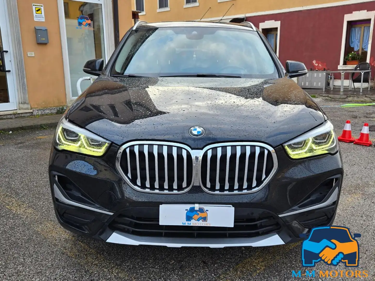 BMW X1 sDrive18d xLine Noir - 2