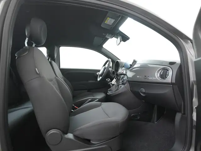 Fiat 500 view 3