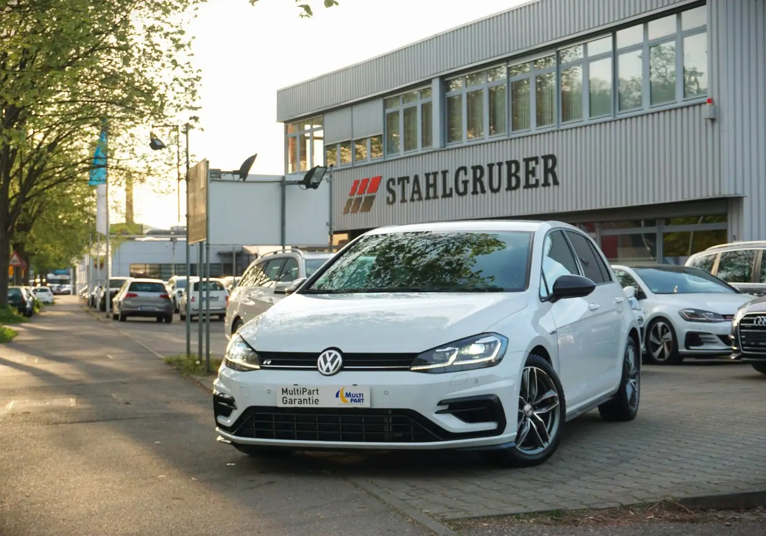 Volkswagen Golf R BMT/Start-Stopp 4Motion / DSG / DCC / Weiß - 1