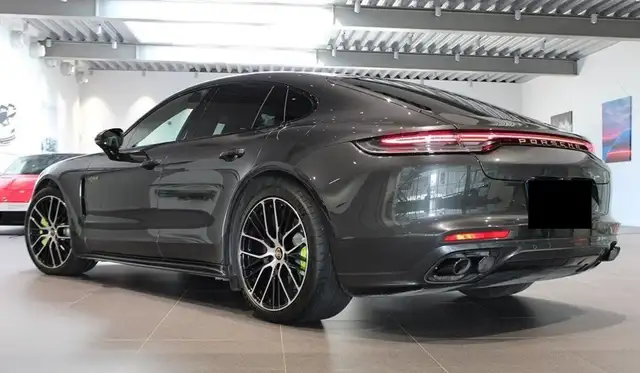 Porsche Panamera view 2