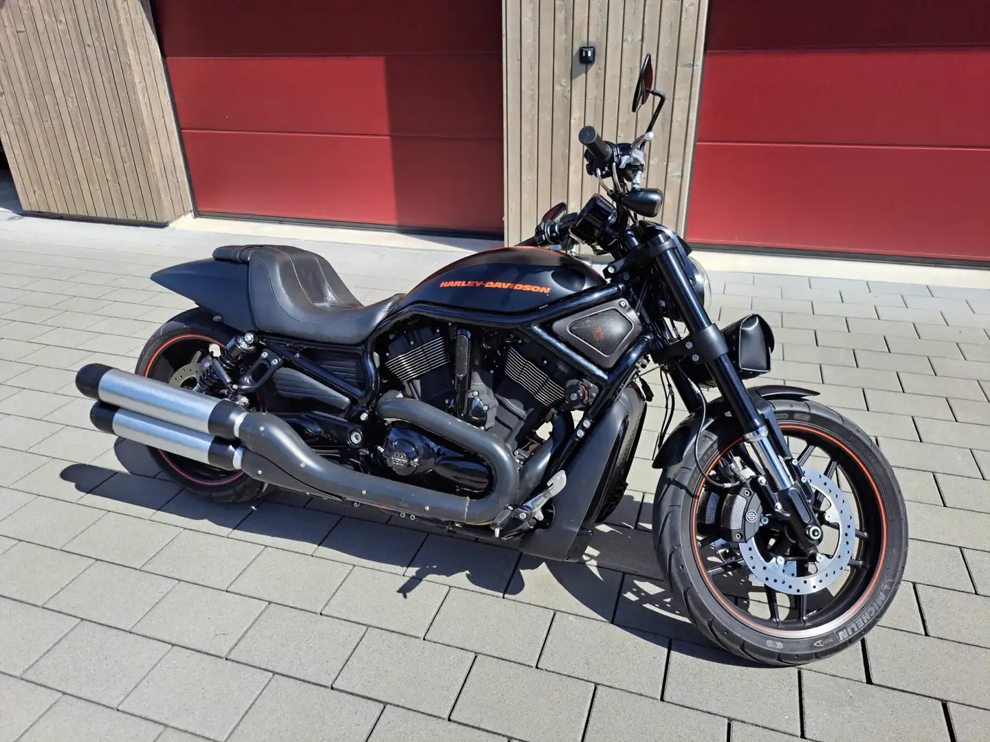 Harley-Davidson Night Rod 10 Jahre Edition Negru - 1