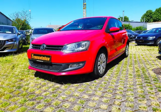 Volkswagen Polo view 2