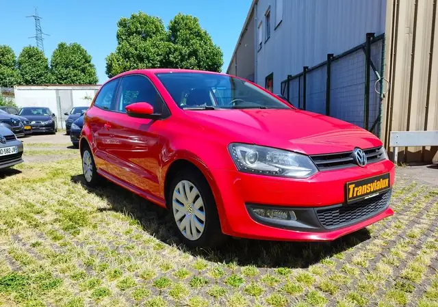 2011 Volkswagen Polo in Red for sale