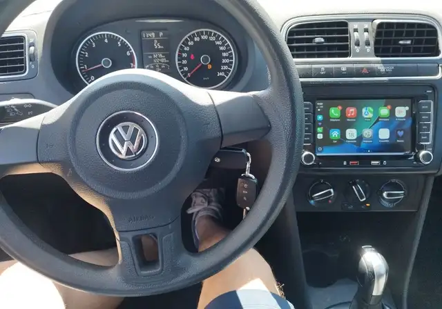 Volkswagen Polo view 6
