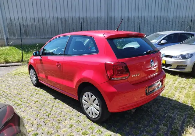 Volkswagen Polo view 4