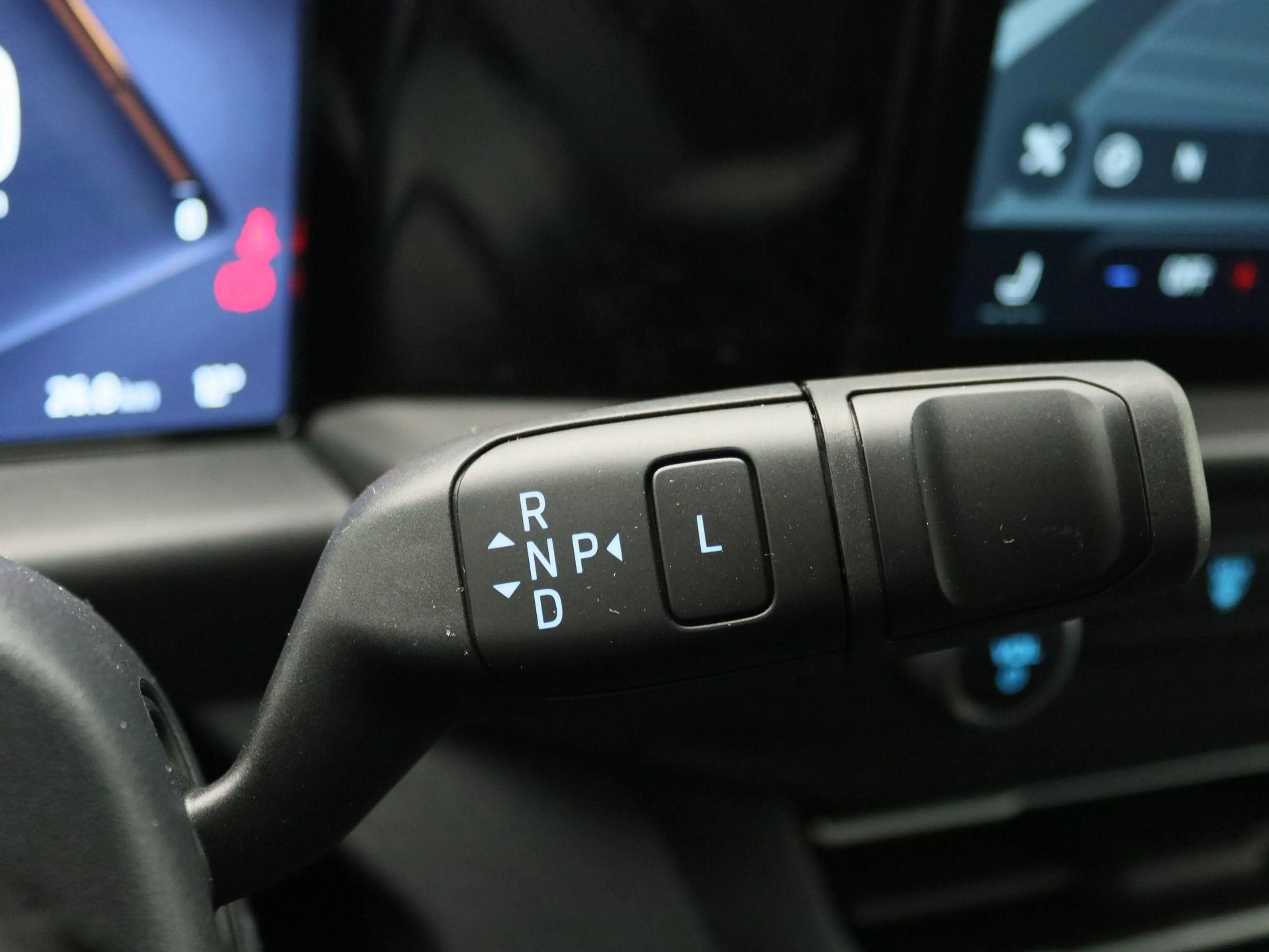 Ford E-Transit Cust. 340 L2H1 Limited 65 kWh | UIT VOORAAD LEVERB — photo 9