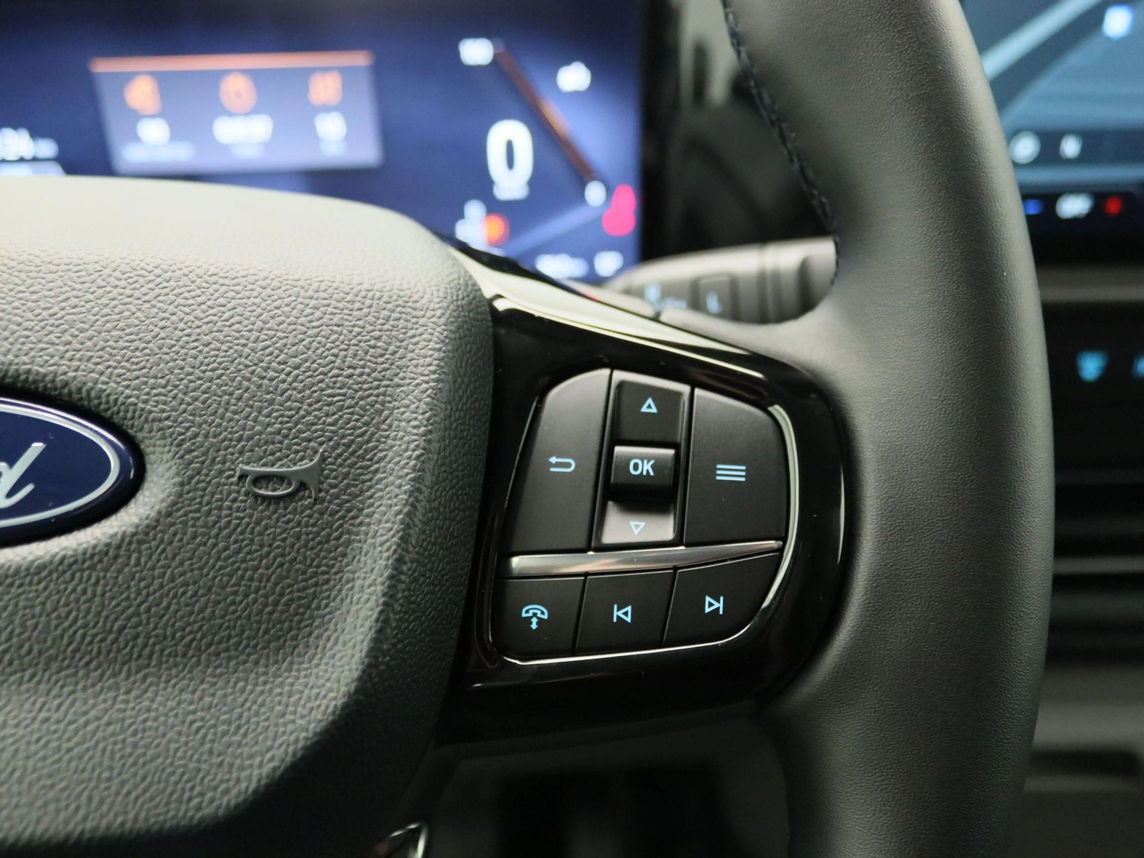 Ford E-Transit Cust. 340 L2H1 Limited 65 kWh | UIT VOORAAD LEVERB — photo 15