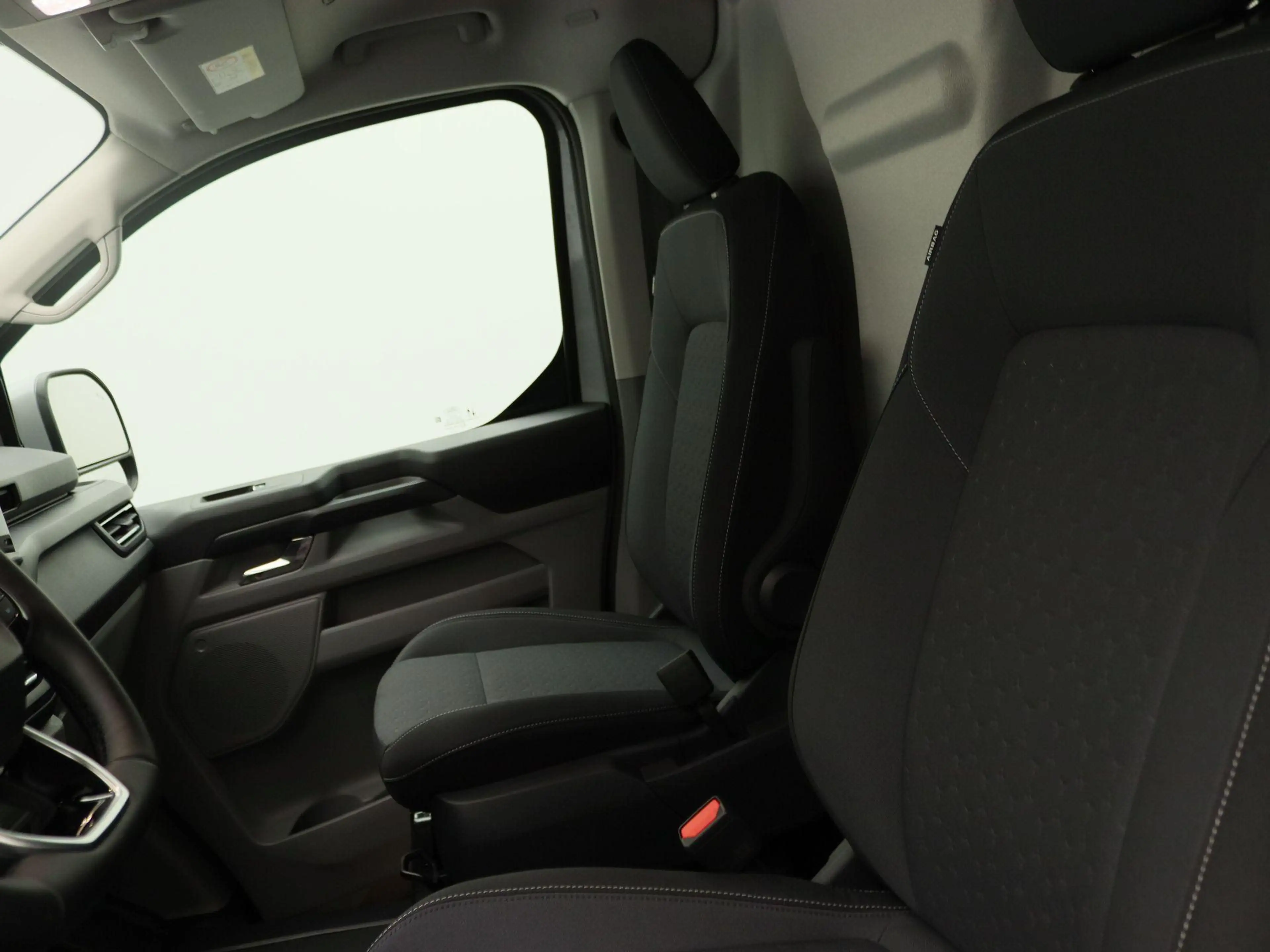 Ford E-Transit Cust. 340 L2H1 Limited 65 kWh | UIT VOORAAD LEVERB — photo 10