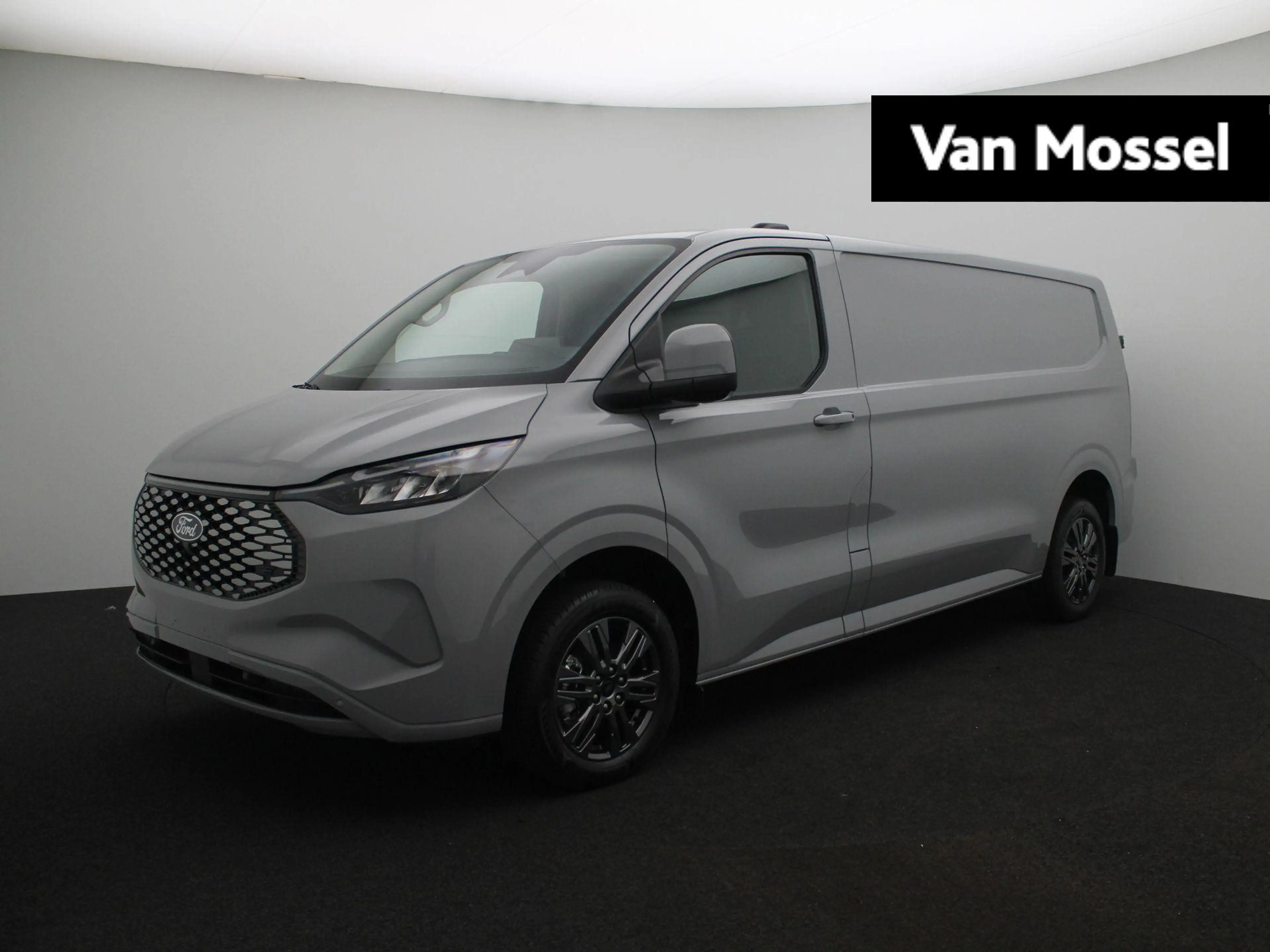 Ford E-Transit Cust. 340 L2H1 Limited 65 kWh | UIT VOORAAD LEVERB
