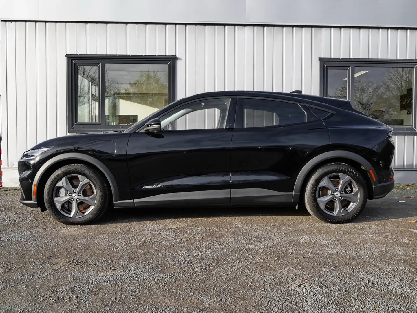 Ford Mustang Mach-E Ext. Range - inkl.- Wallbox-Bonus Klima Navi Чёрный - 2