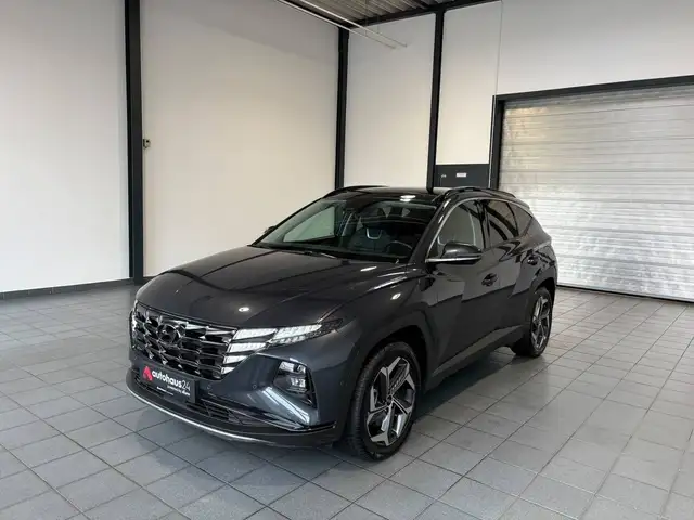 Hyundai Tucson view 3