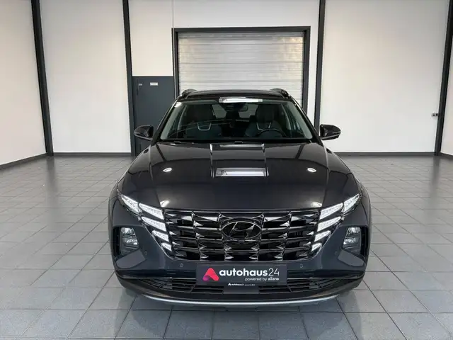 Hyundai Tucson view 2