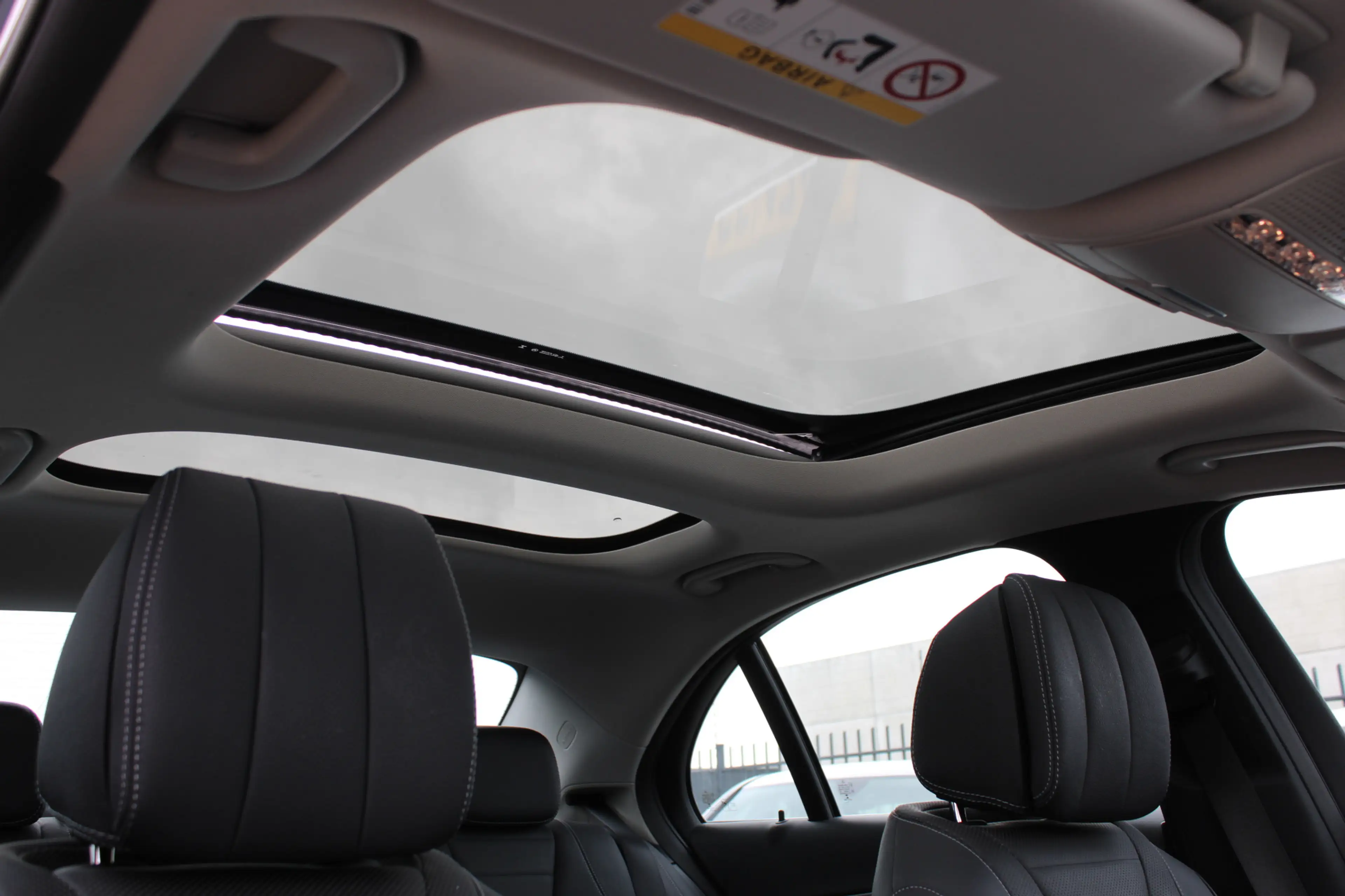 Mercedes-Benz E 350 350e Prestige Plus PANORAMADAK BURMESTER LEDER MEM — photo 23