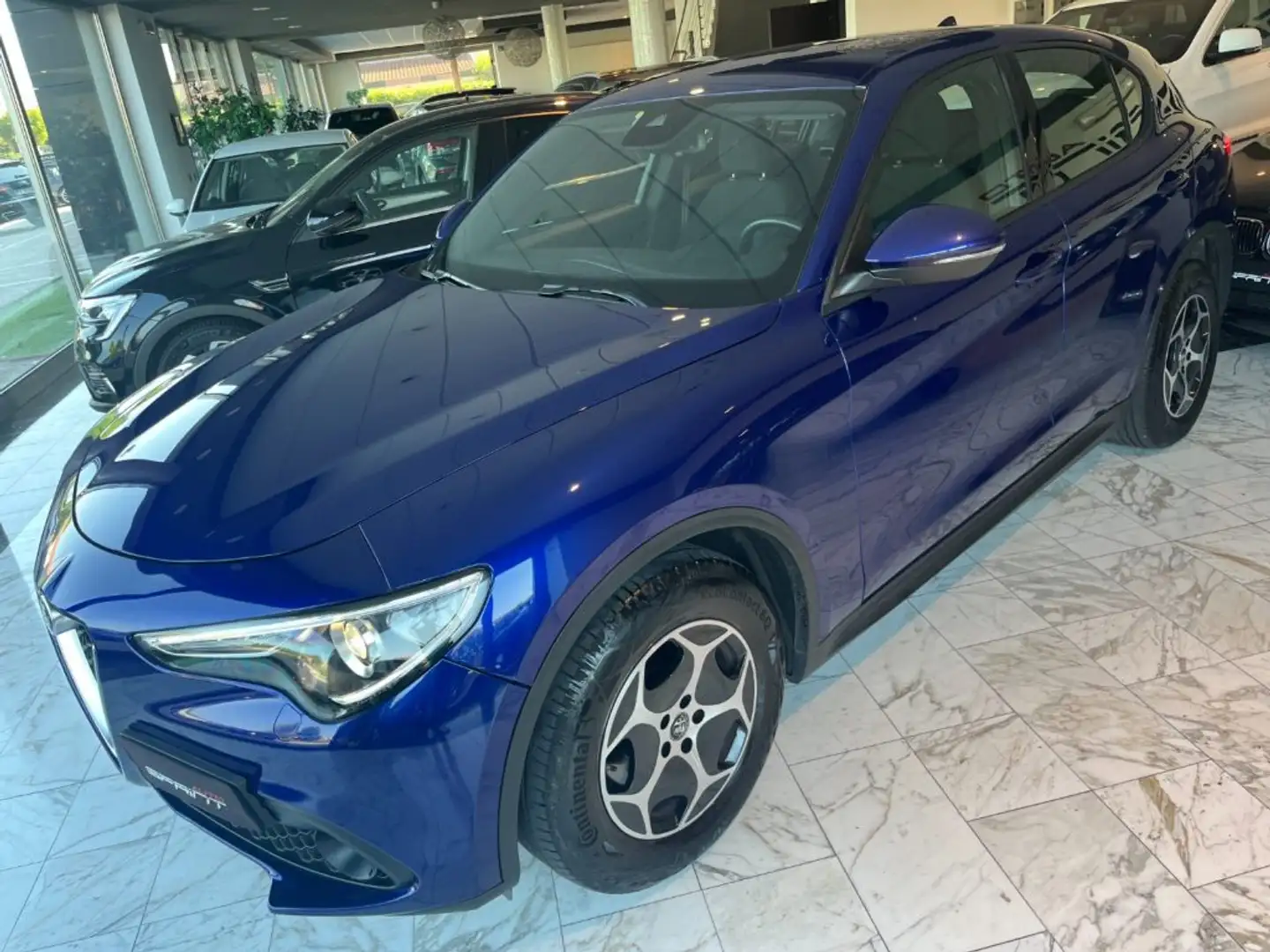 Alfa Romeo Stelvio 2.2 TURBODIESEL 160CV AT8 RWD BUSINESS Bleu - 1