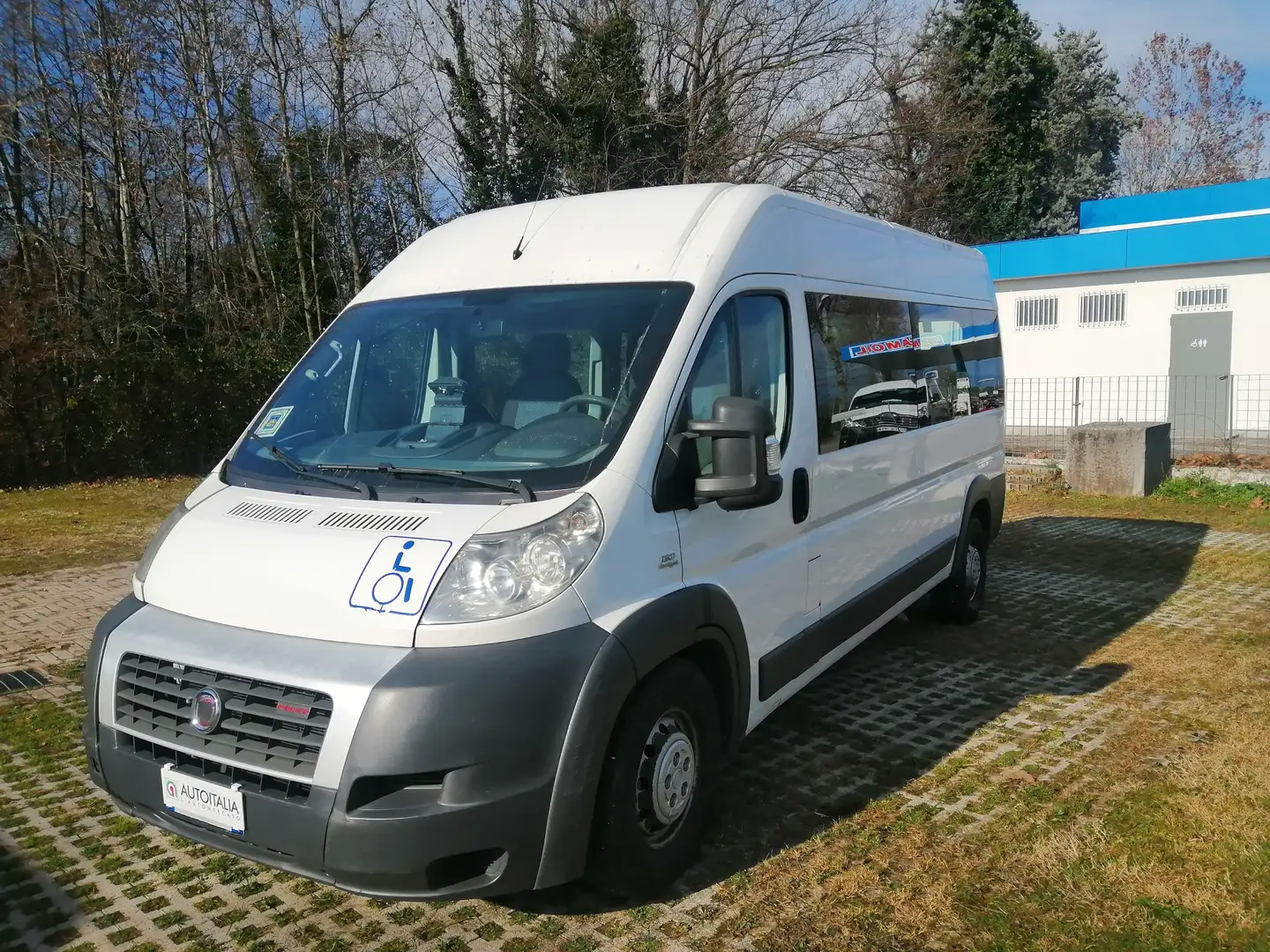 Fiat Ducato MAXI - BUS - 13pt con pedana disabili - più IVA Bianco - 1