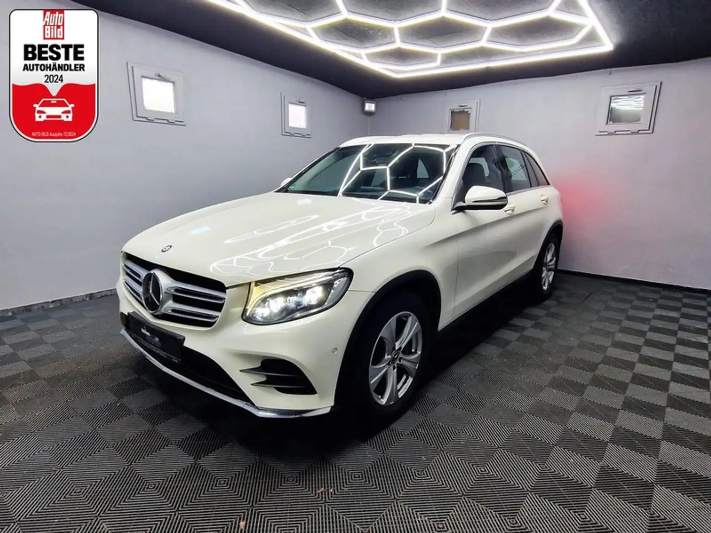 Mercedes-Benz GLC 250 d 4Matic AMG|AUTOM|NAVI|LEDER|LED|KAMERA Weiß - 1