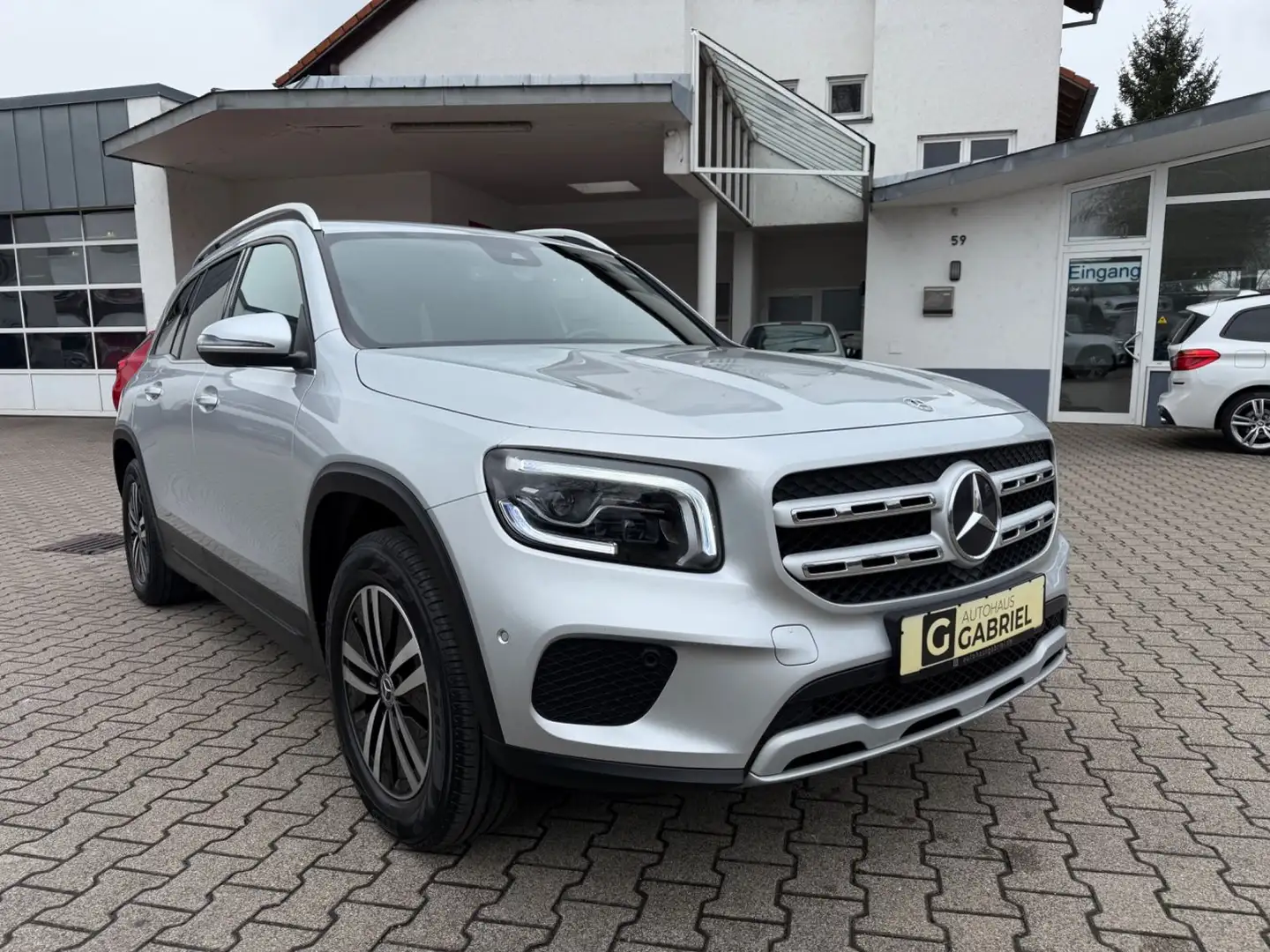 Mercedes-Benz GLB 220 d 4Matic Style Navi+ Beam Kamera Memory Silber - 1