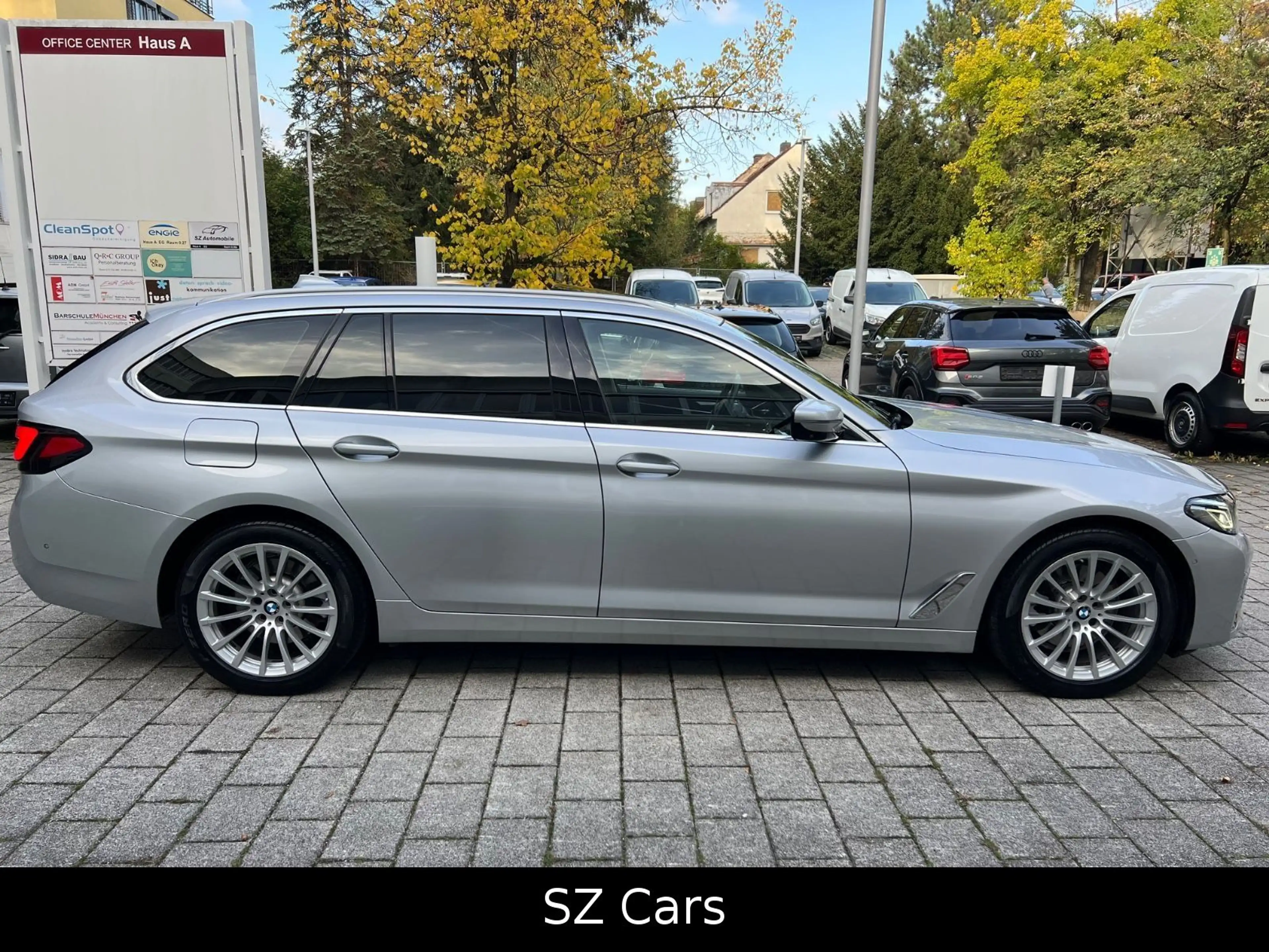 BMW 520 d Touring Luxury Line — photo 7