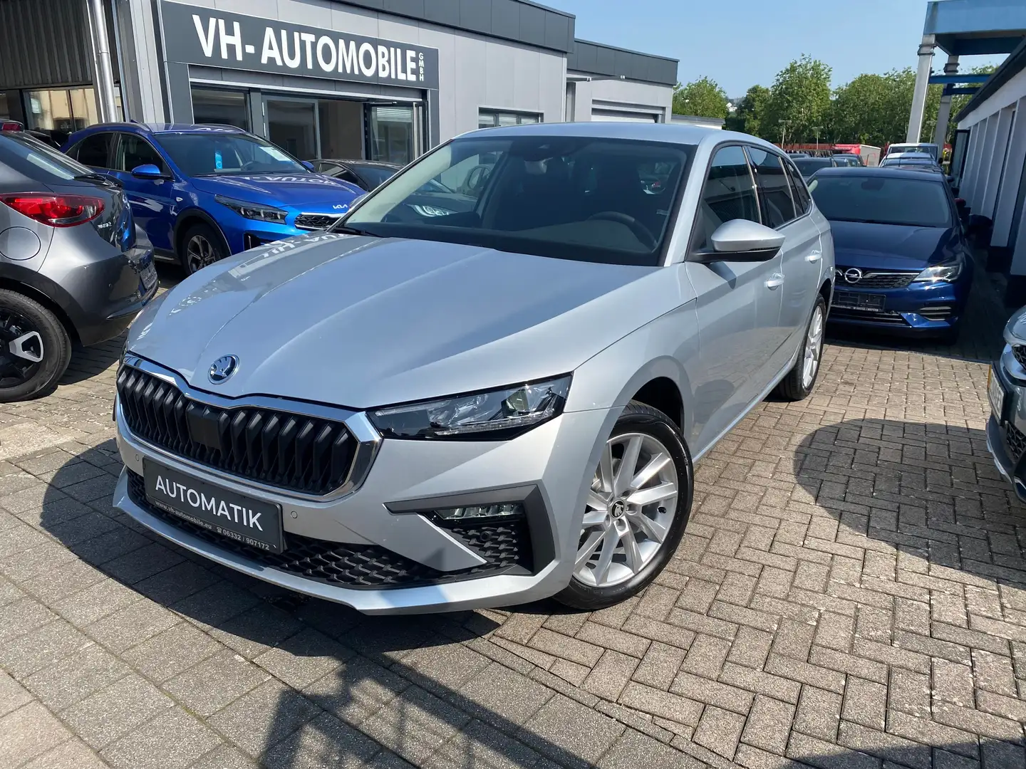 Skoda Scala DSG*5J.GARANTIE*AHK*elektr.Heckklappe*MATRIX*W-Pak srebrna - 1