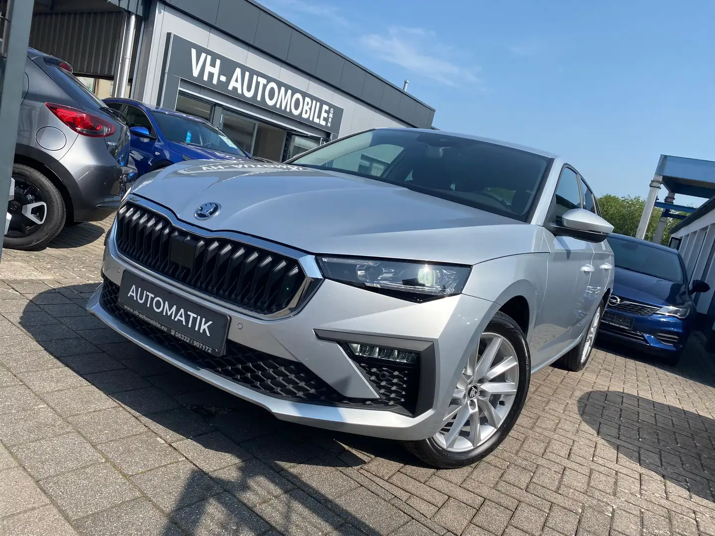 Skoda Scala DSG*5J.GARANTIE*AHK*elektr.Heckklappe*MATRIX*W-Pak srebrna - 2