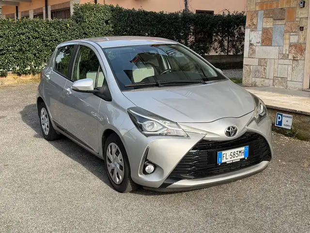Toyota Yaris TOYOTA YARIS 1.0 GPL - UNIPRO