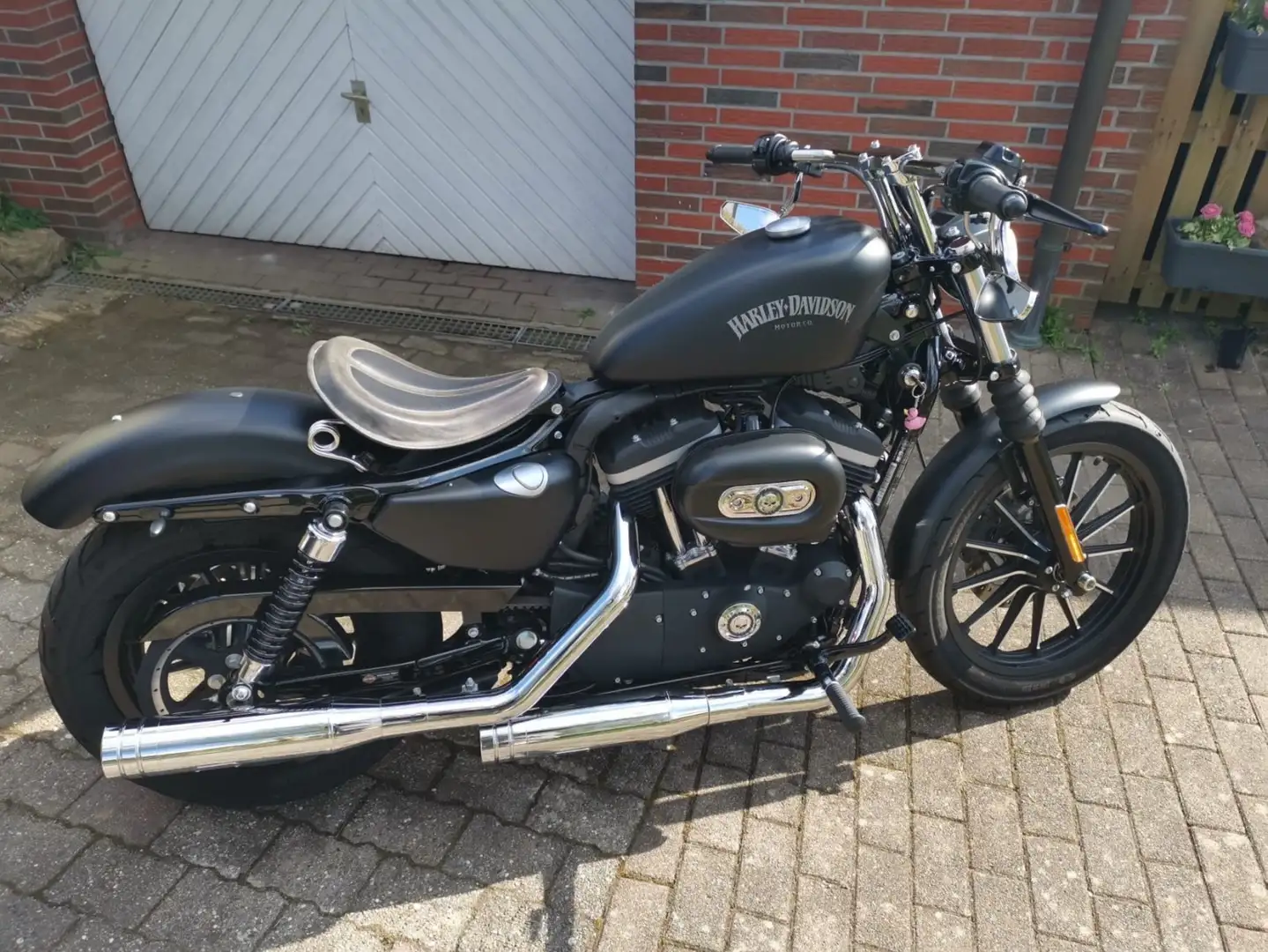Harley-Davidson Iron 883 Czarny - 2