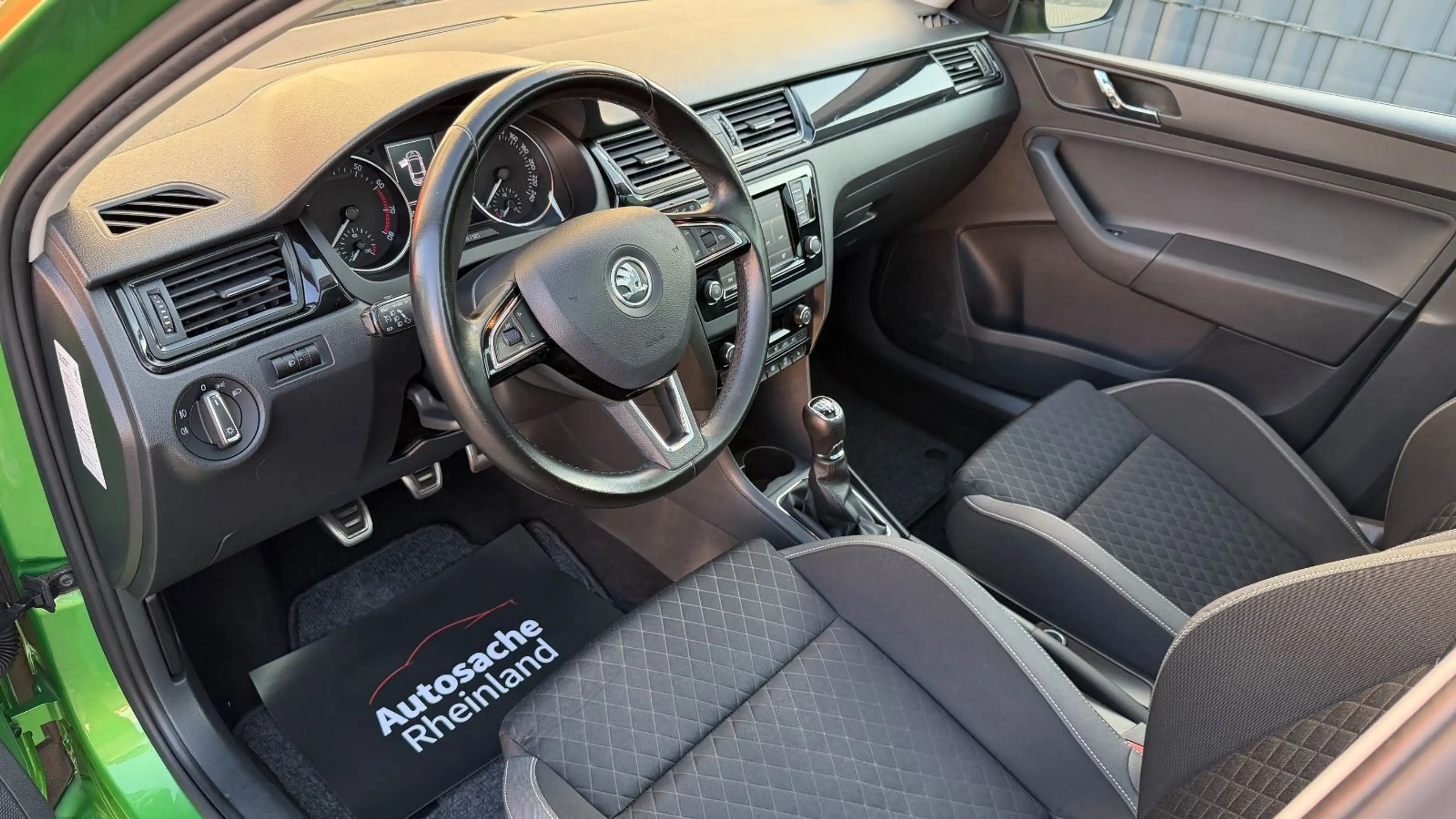 Skoda Rapid/Spaceback Monte Carlo Spaceback*1.Hd*Garantie* — photo 7