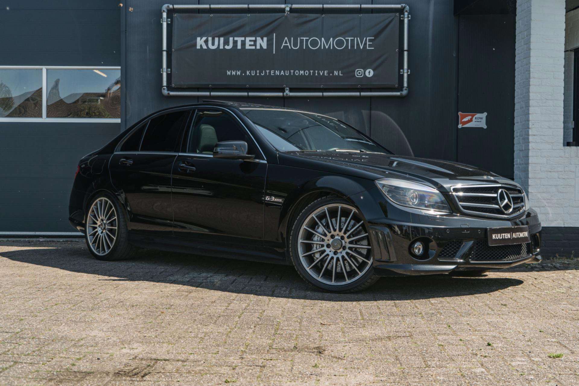Mercedes-Benz C 63 AMG
