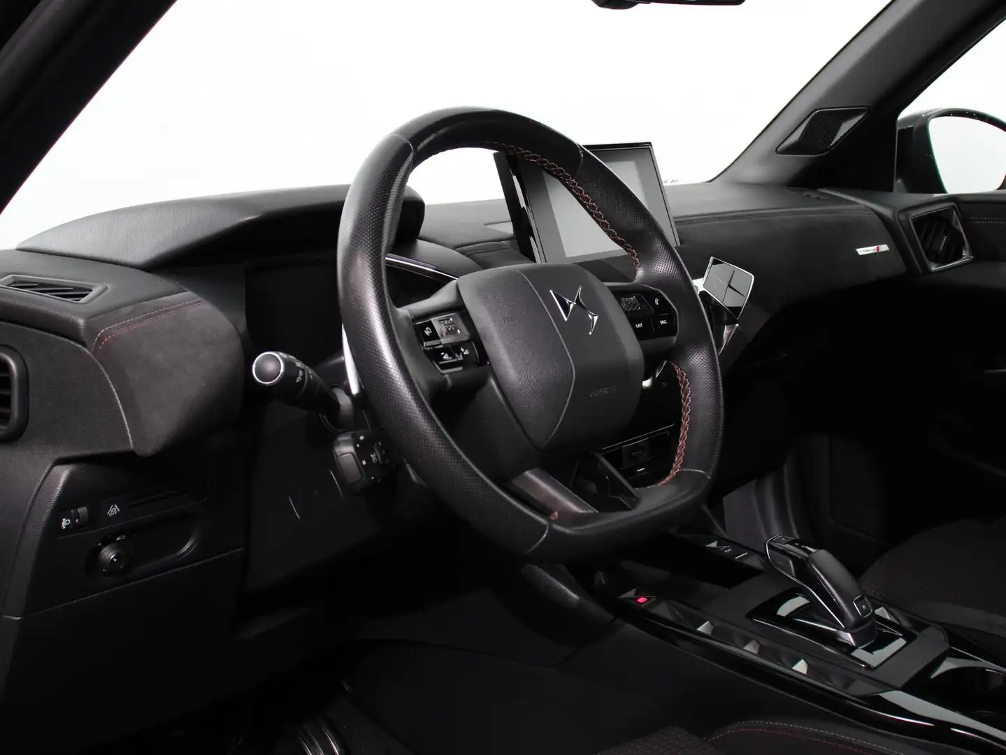 DS Automobiles DS 3 Crossback 1.2 PureTech 130 PK Automaat Performance Line | Cl Noir - 2